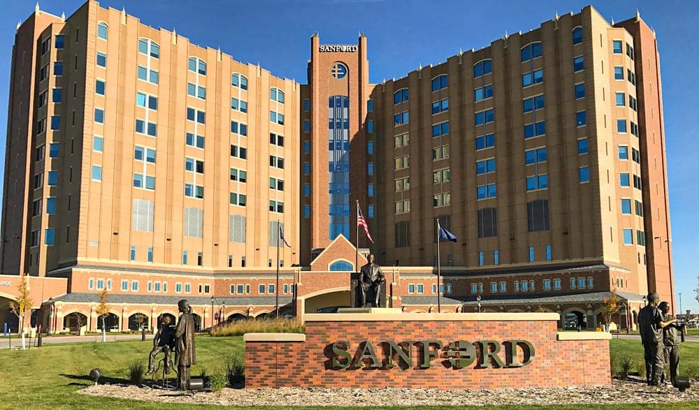 Community clinics and urgent care nearby