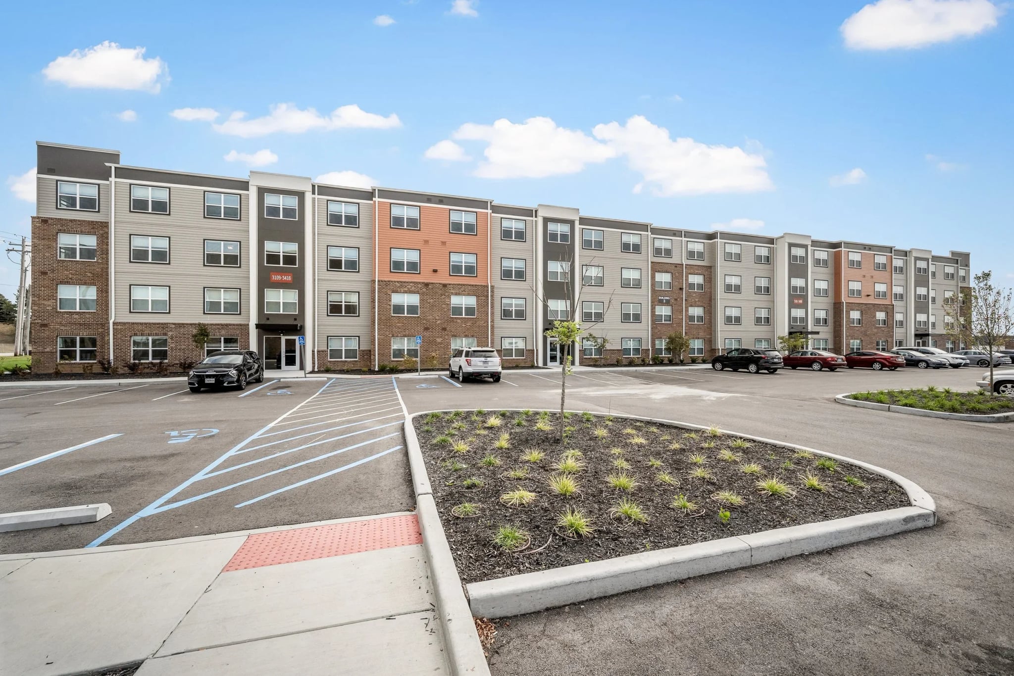 Reserve at Spencer exterior hero