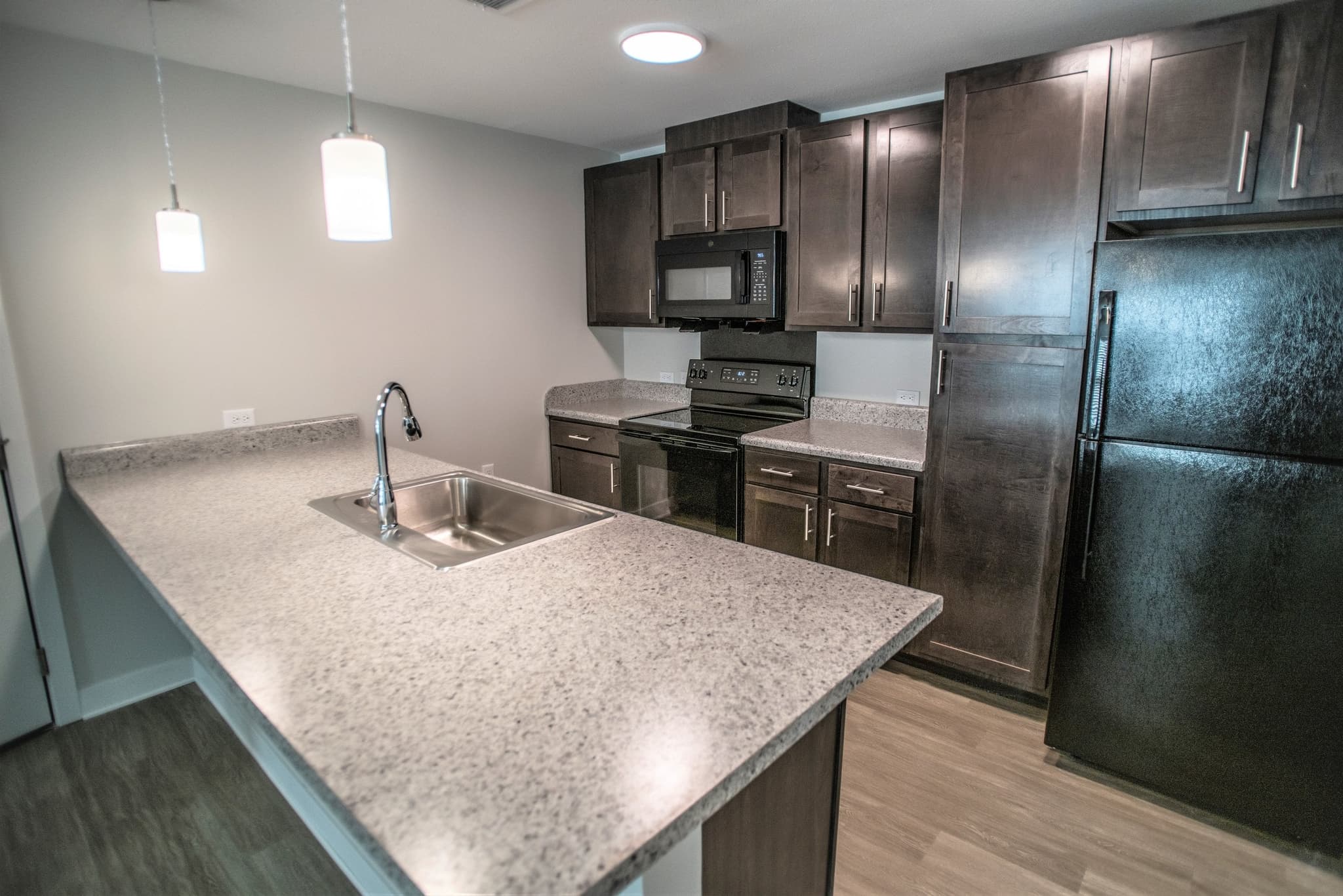 Riverbend Flats photo 2
