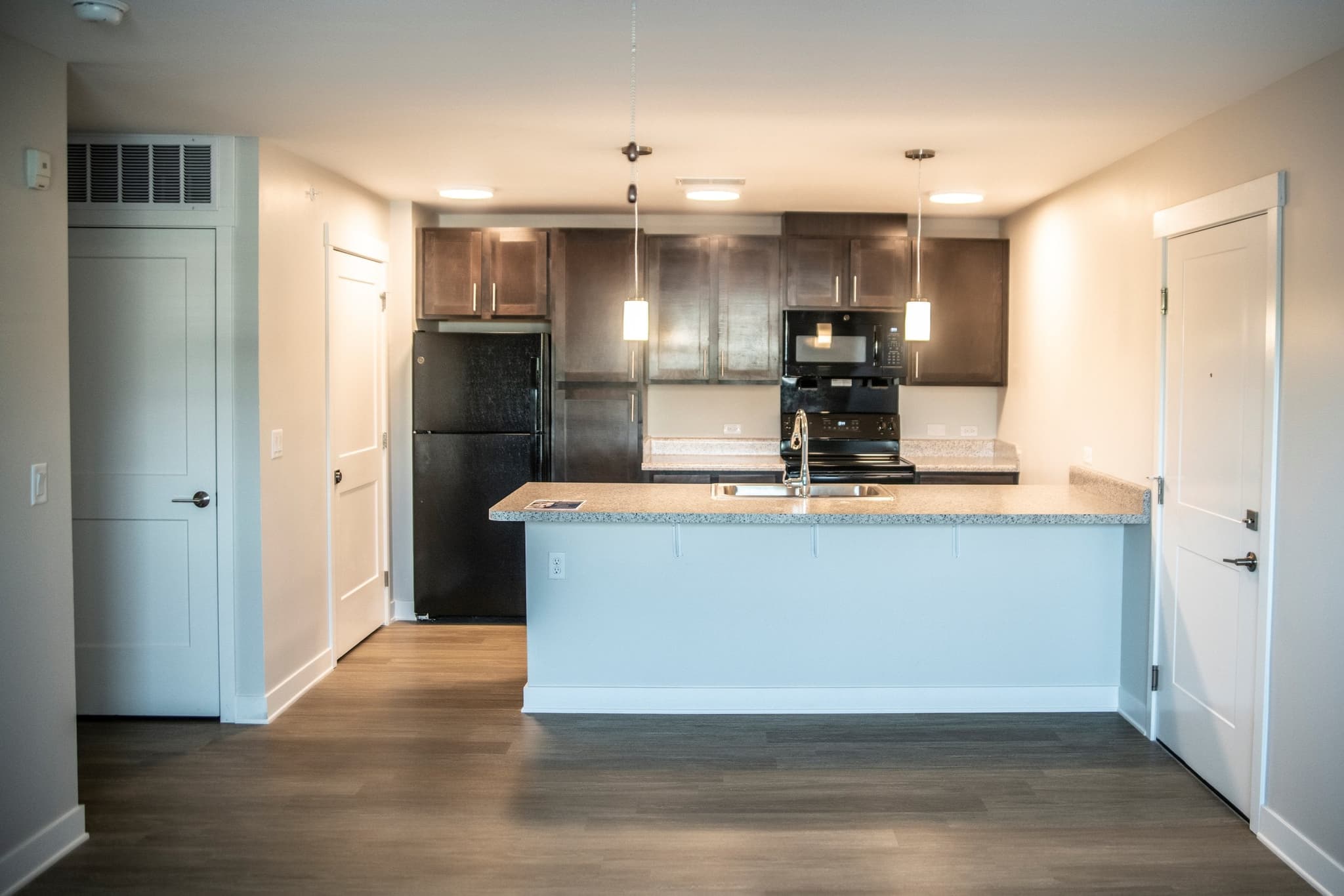 Riverbend Flats photo 3