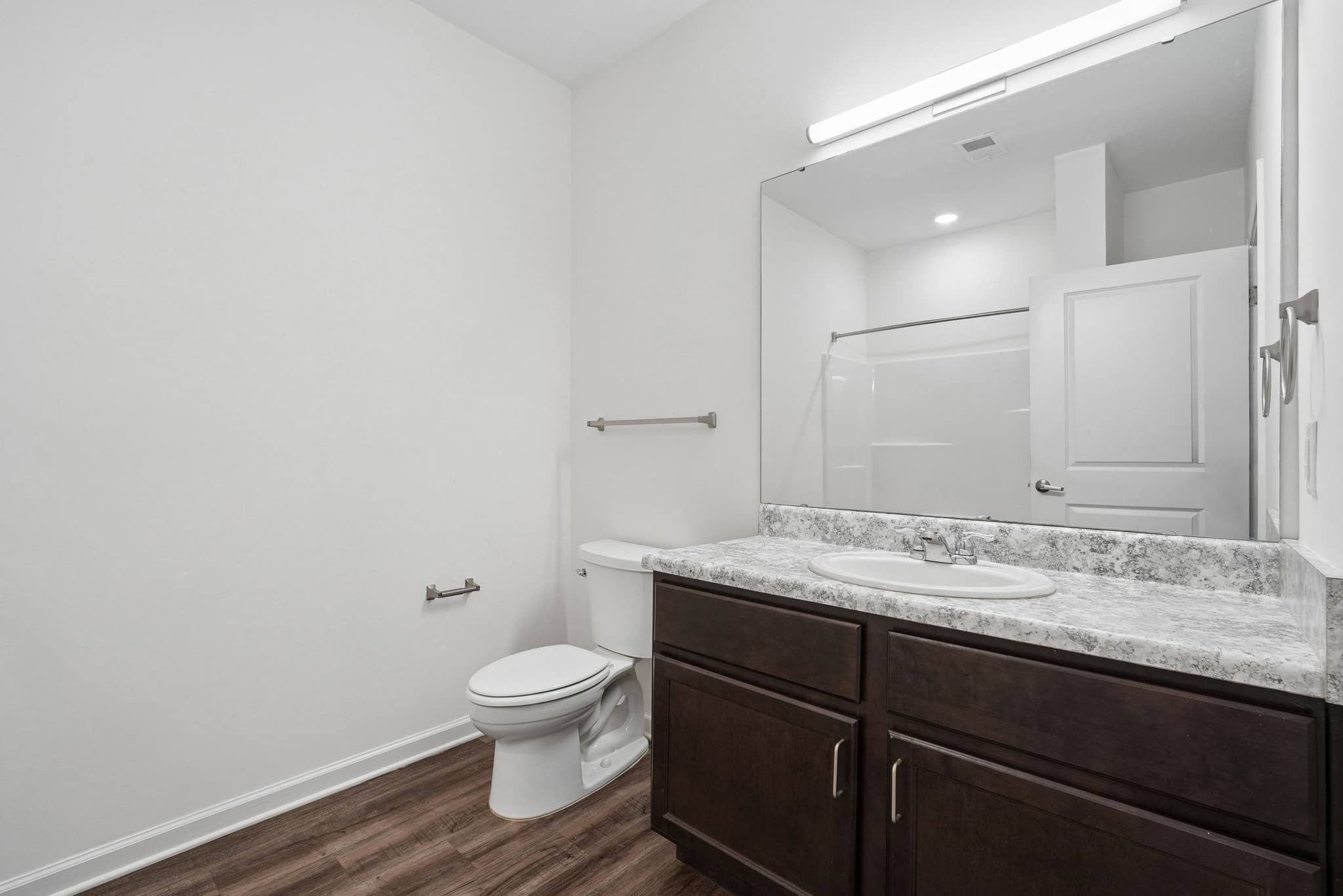Summercrest Apartments photo 3