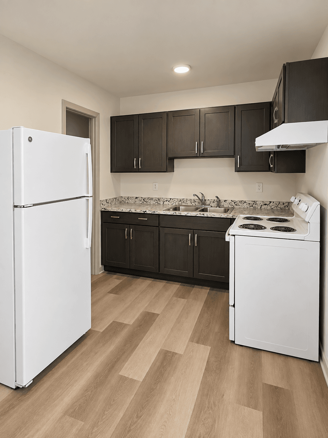 Tyler Apartments photo 3