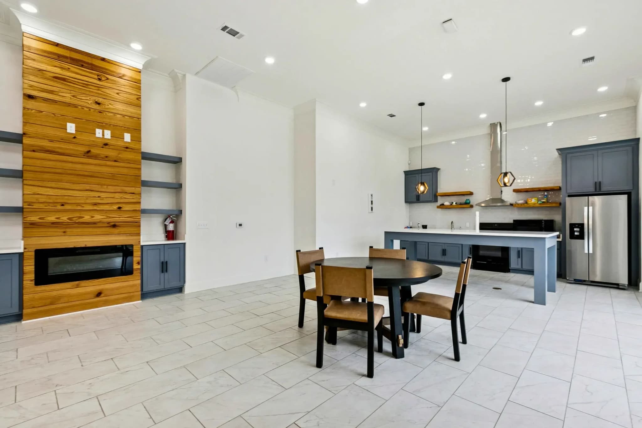 Sherwood Oaks Apartments photo 1