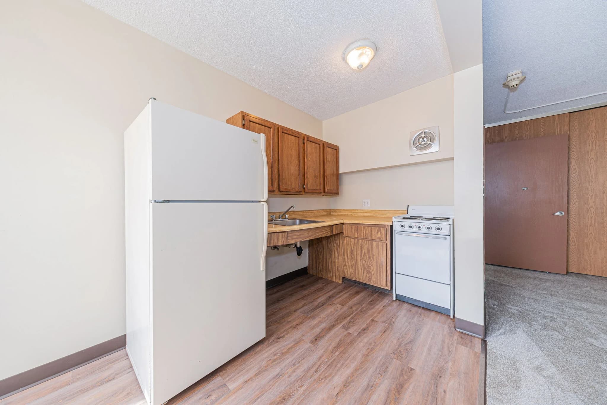 Carbondale Towers photo 2