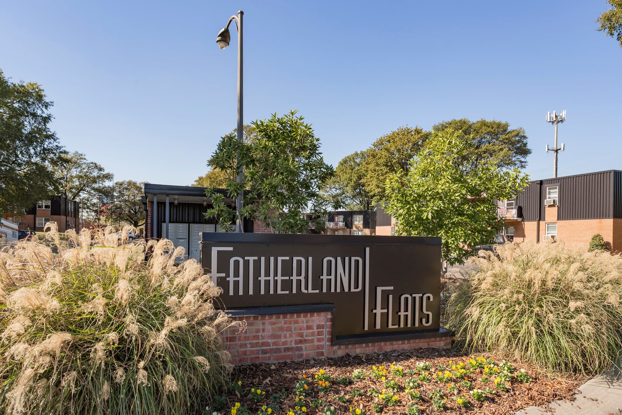 Fatherland Flats photo 1