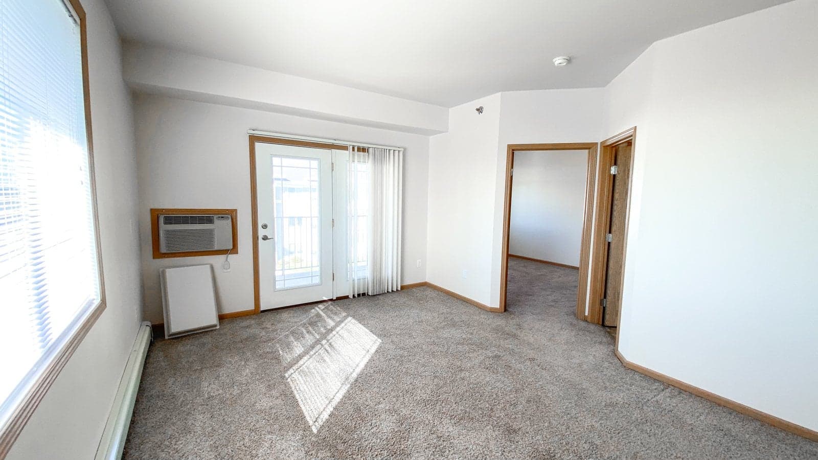 Amber Pointe Apartment Homes photo 6