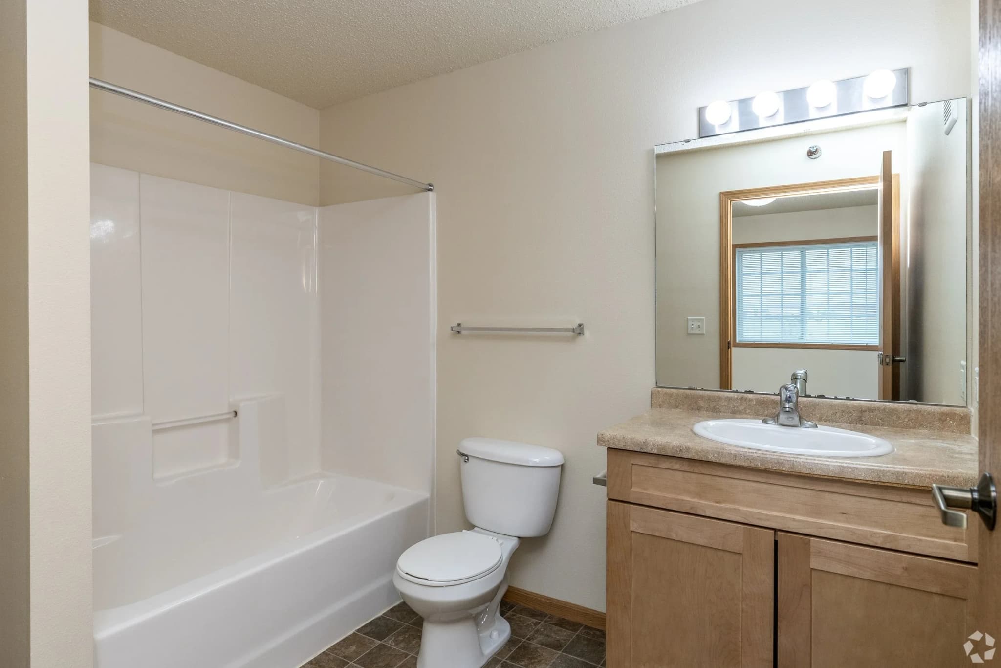 Amber Ridge Apartments photo 16