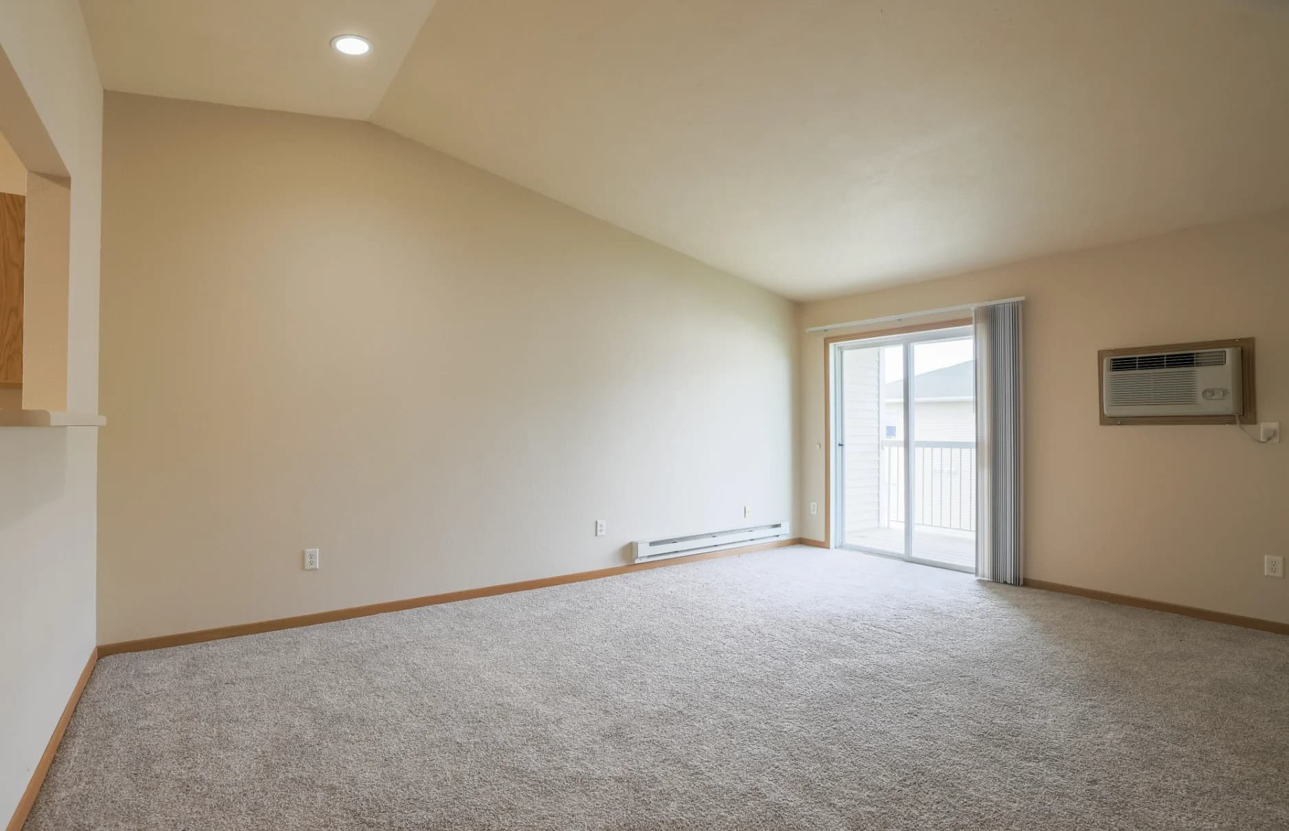 Amber Valley Apartments photo 1