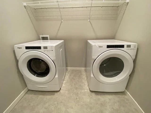 Carlson Place Apartments photo 18