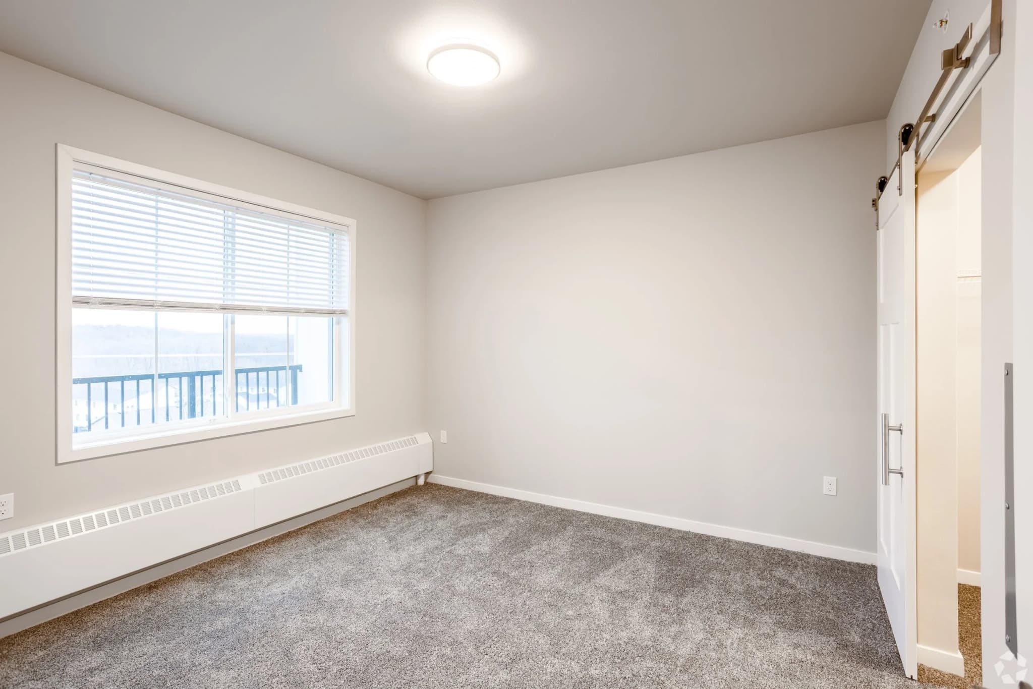 Creekside Apartment Homes photo 2