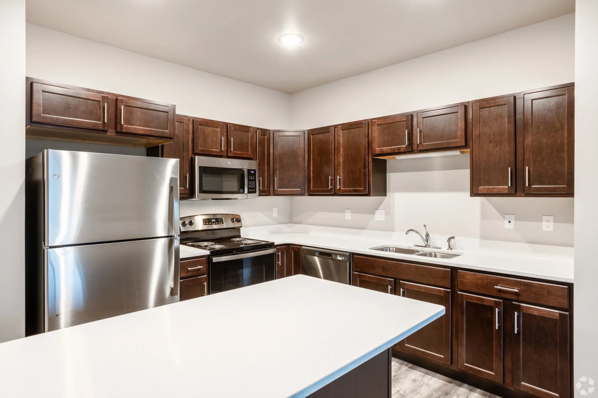 Creekside Apartment Homes photo 12