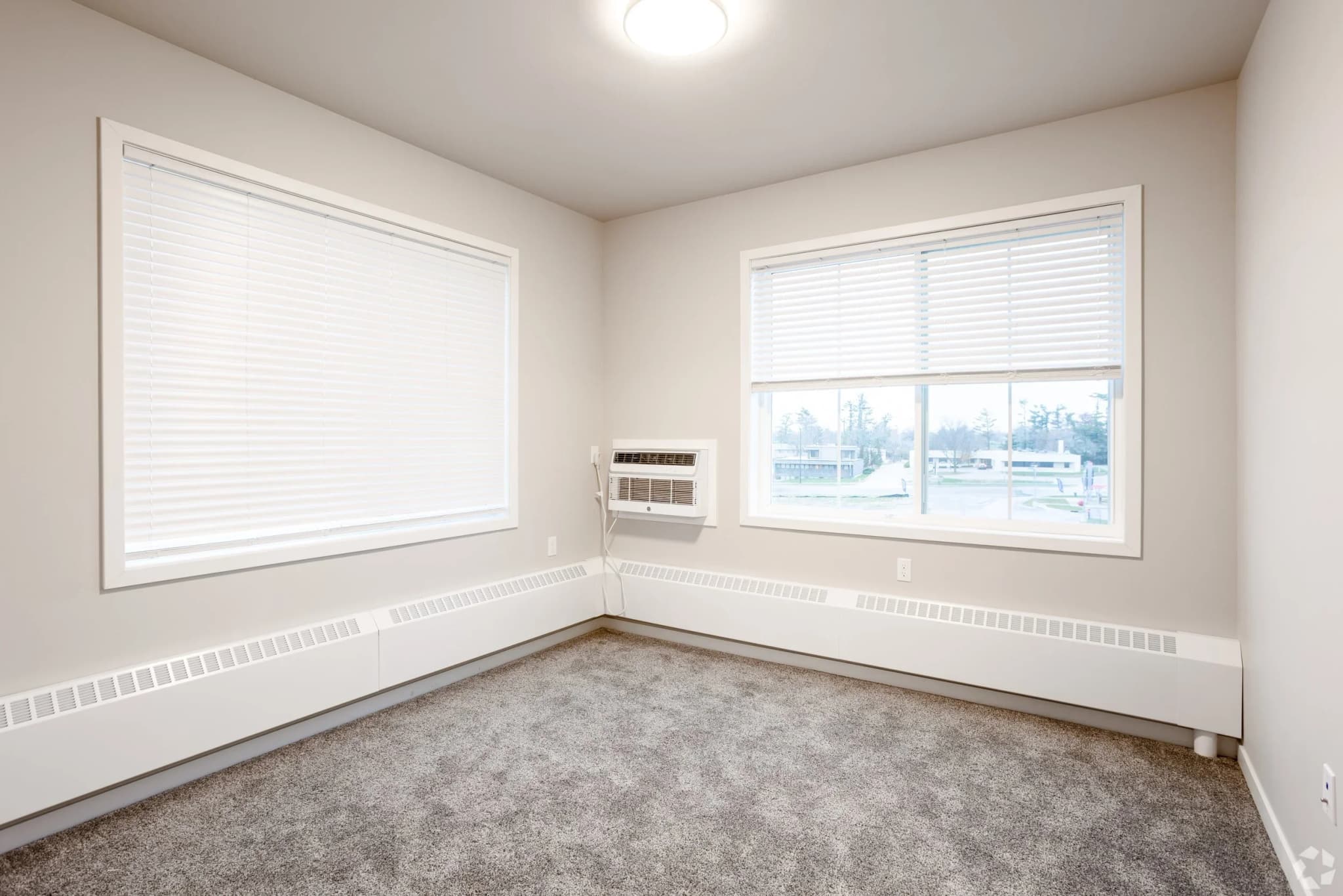 Creekside Apartment Homes photo 14