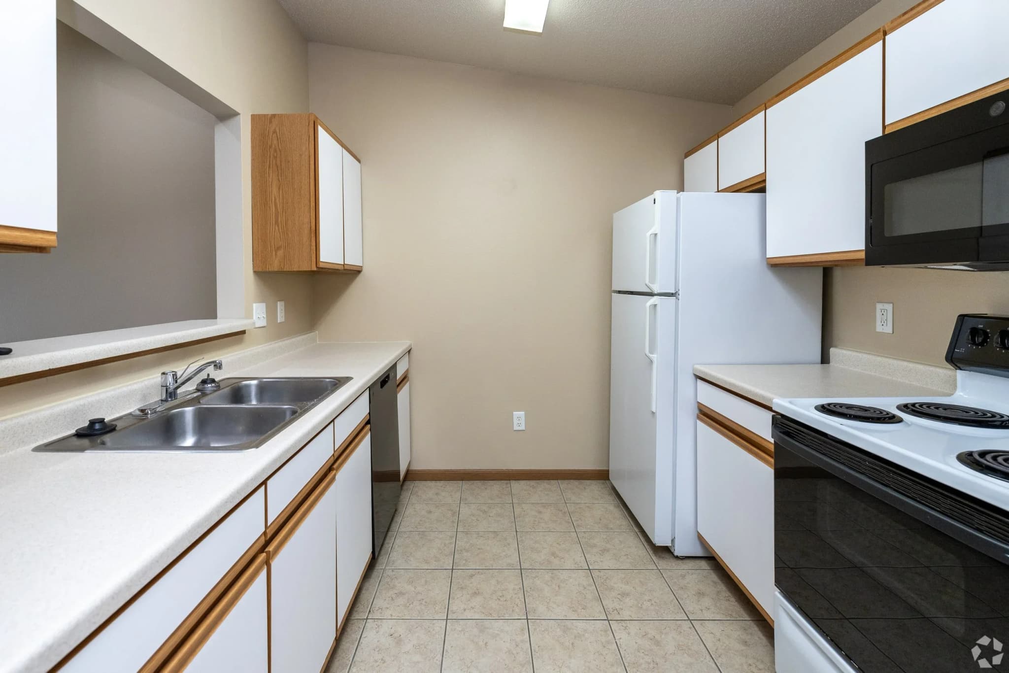 Eagle Lake Apartments photo 17