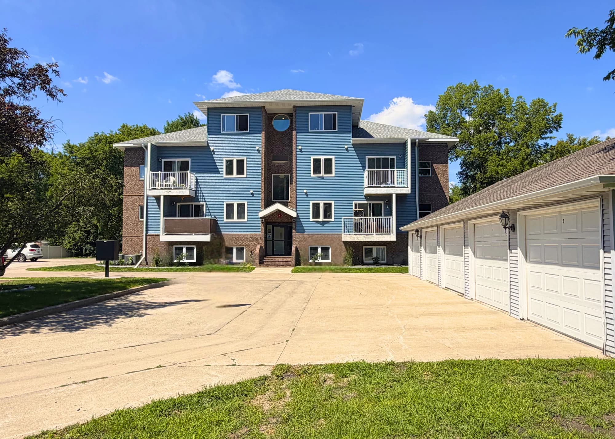 Maranda Apartments photo 5