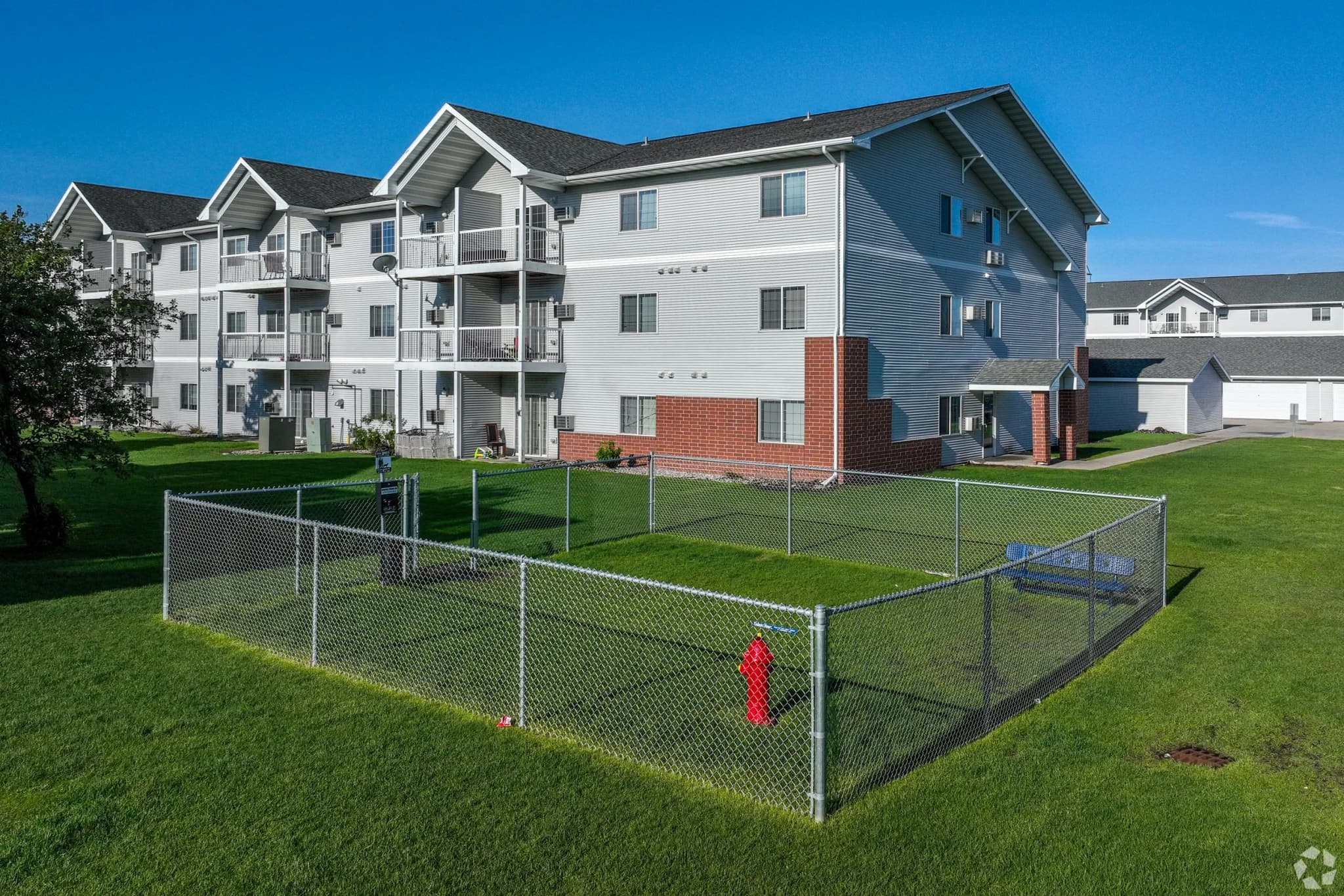Osgood Townsite Apartments photo 2