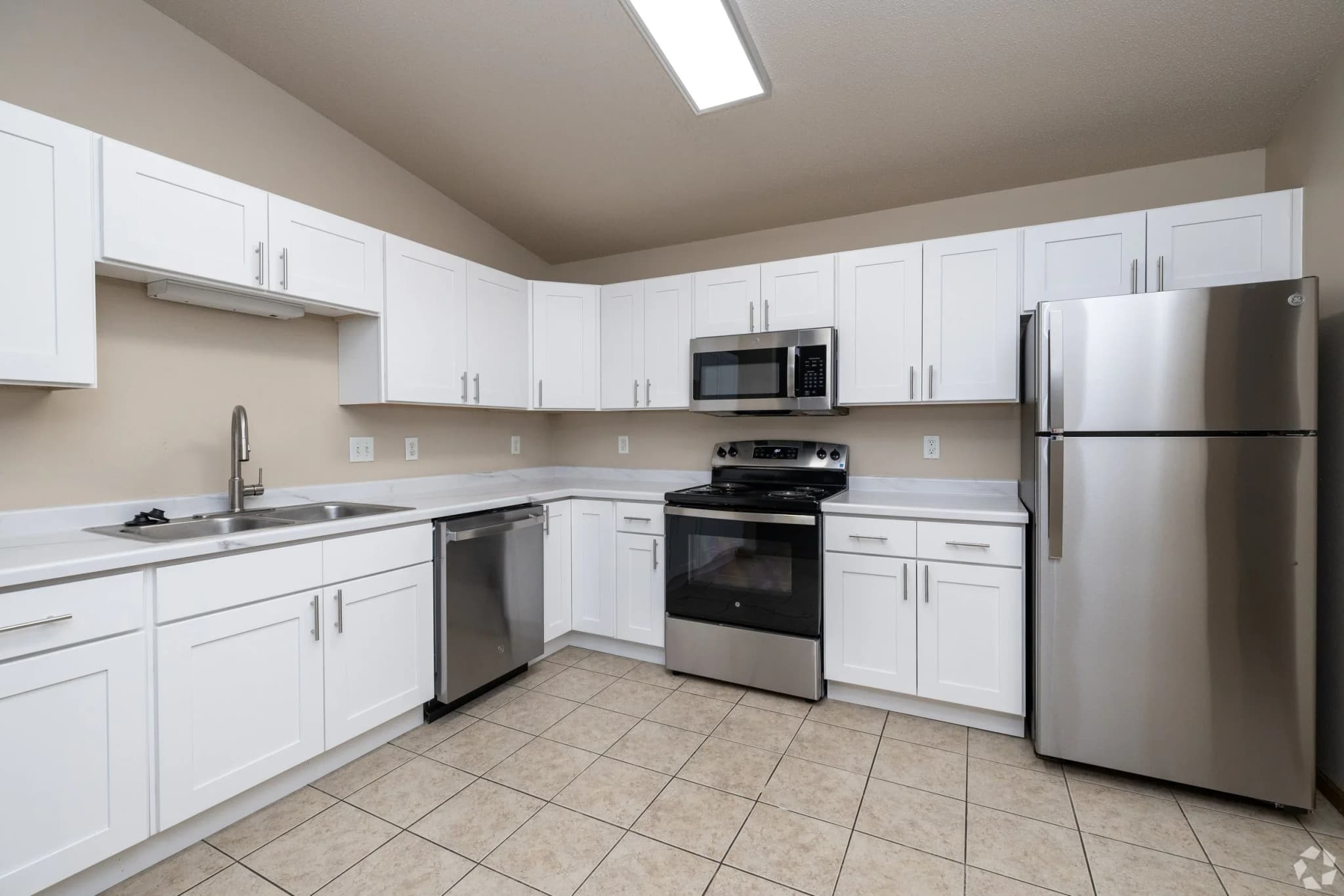 Osgood Townsite Apartments photo 14