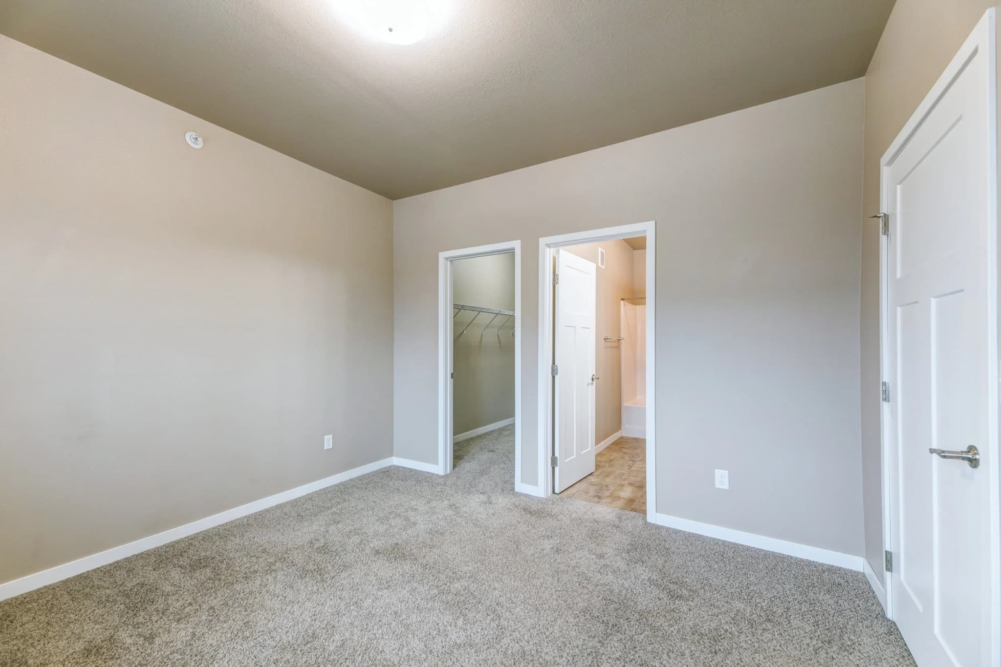 Pinecrest Apartment Homes photo 16