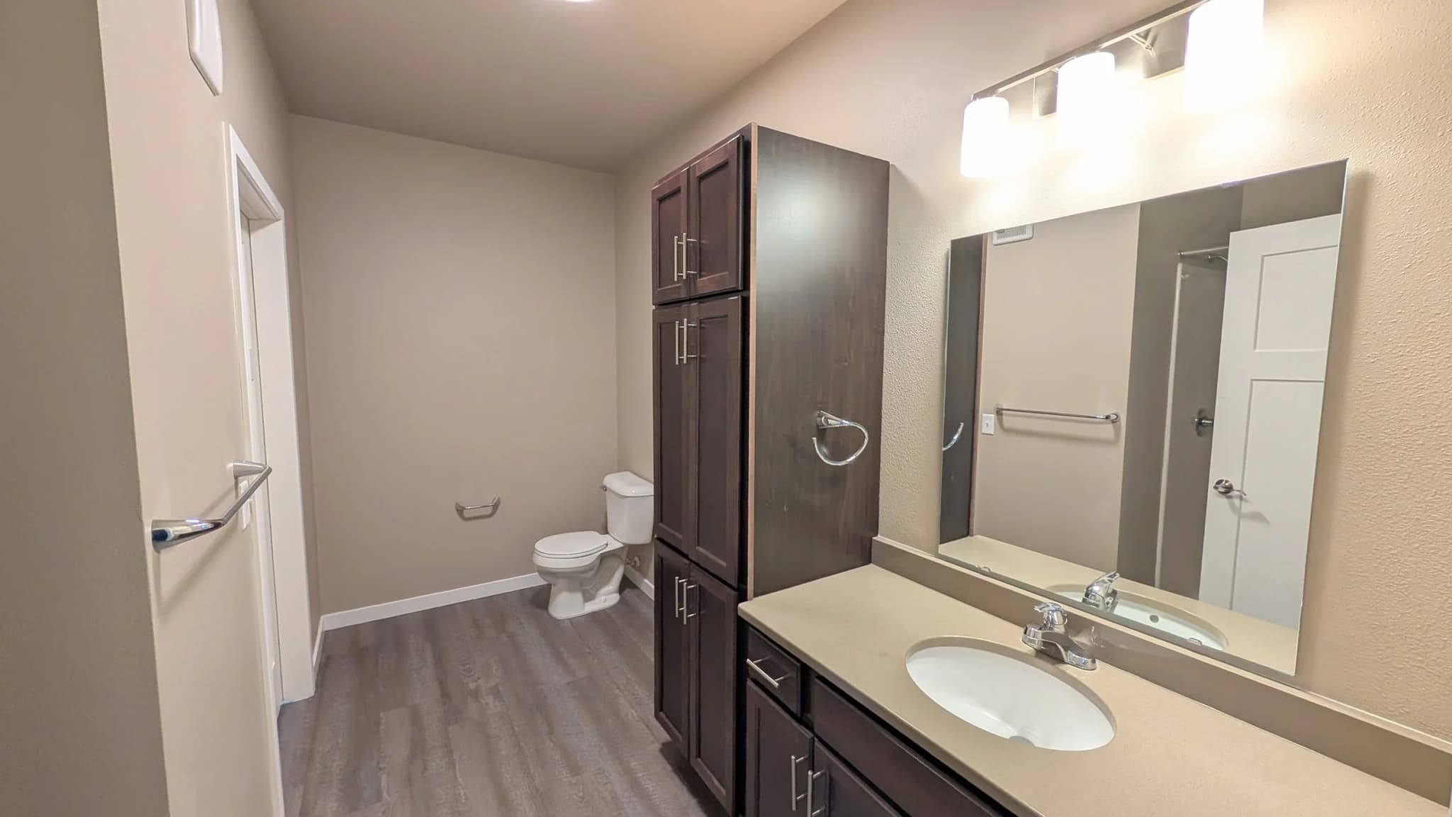 South Beach Apartment Homes photo 10